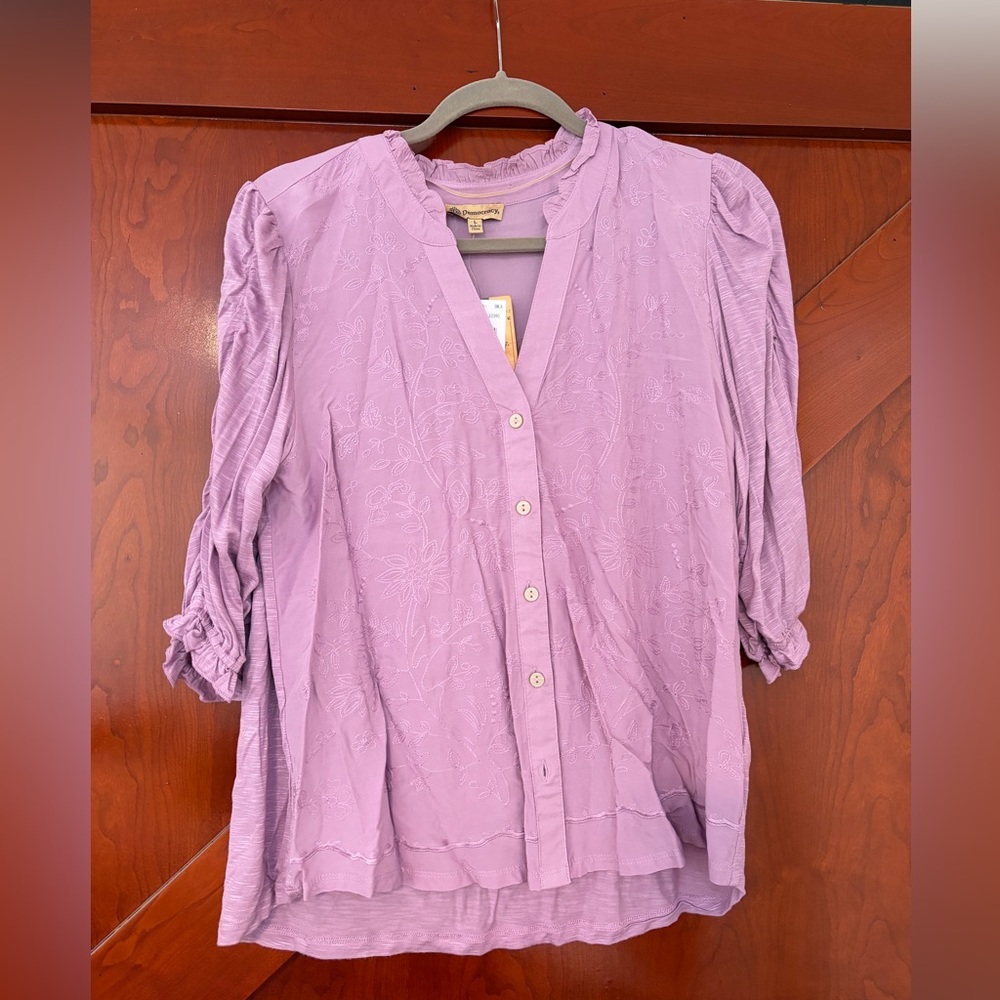 NWT Democracy Lilac Button-Up Blouse | Size Large